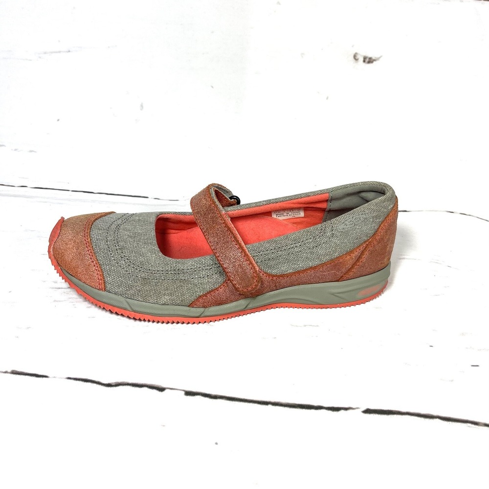 Keen Shoes Women's 7 Gray/Red Mary Jane Fabric Canvas